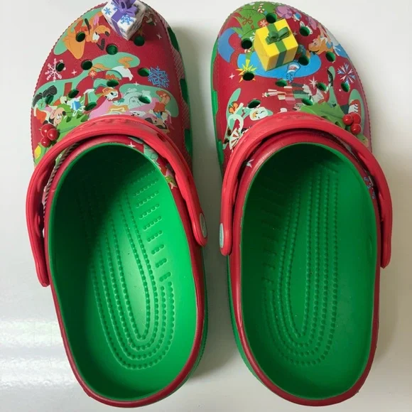 Disney Crocs Red and Green Holiday Clogs - Picture 4 of 7